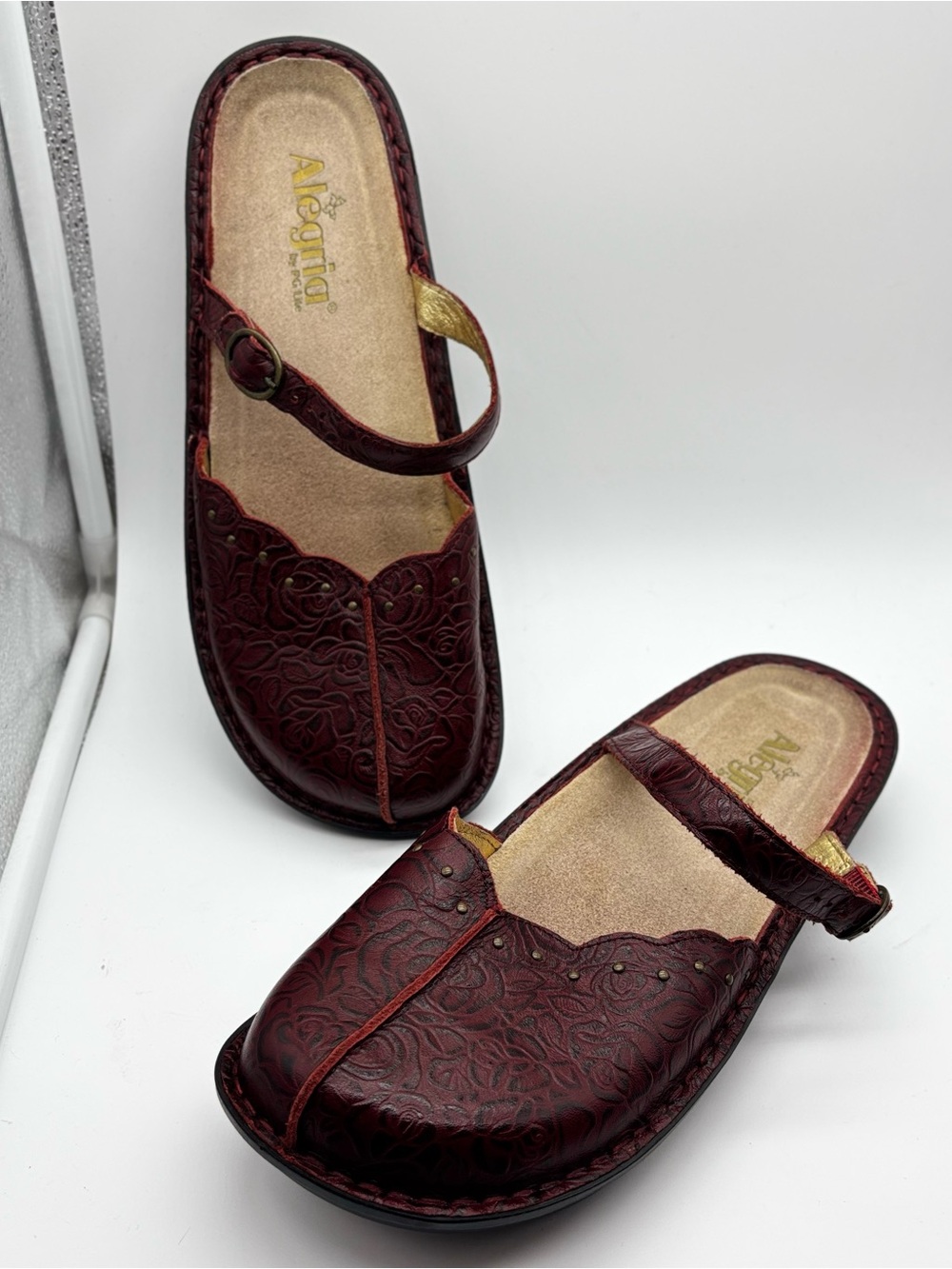 Algeria Tuscany Tooled Oxblood Leather Slip On Clogs 41 Academia Cottage 10.5-11 - Picture 3 of 7